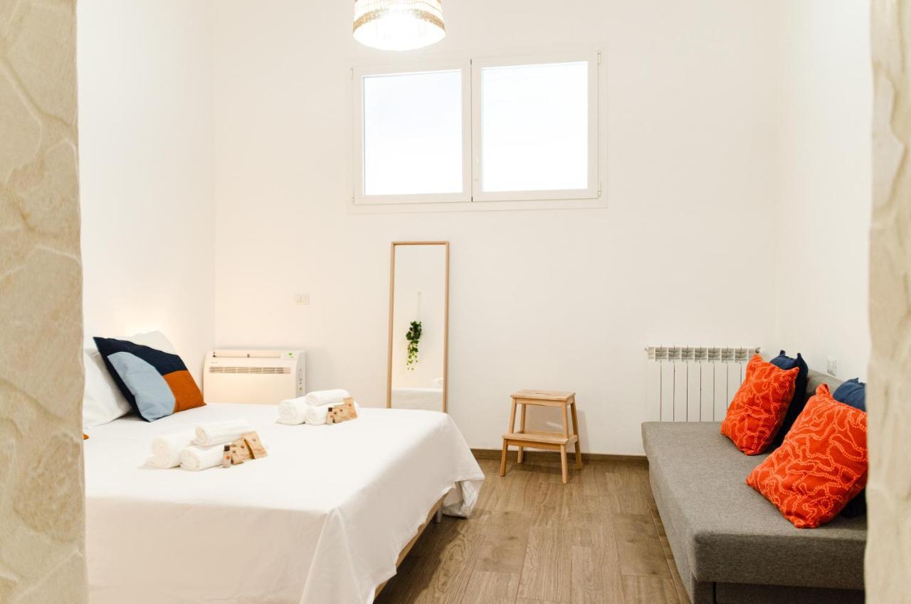 Modern Stone Apartment In The Heart Of Bari Eksteriør bilde