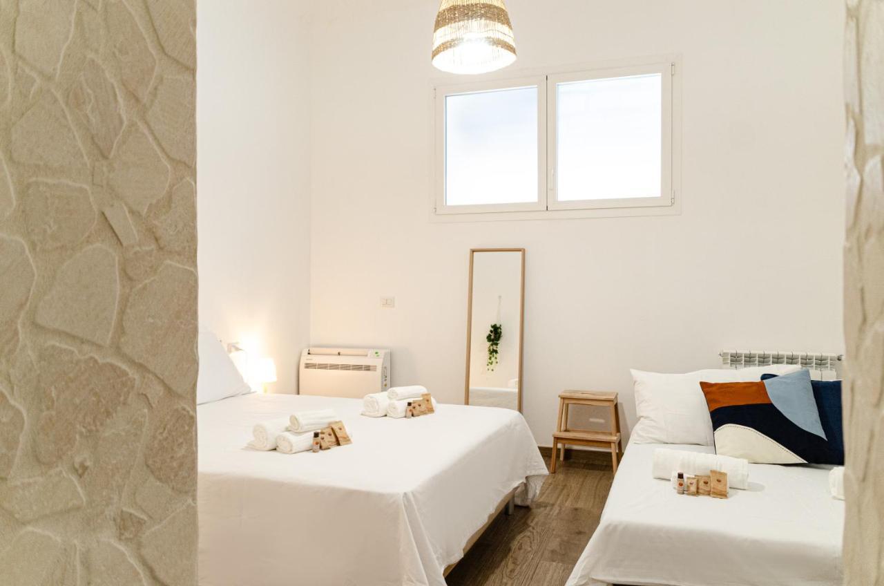 Modern Stone Apartment In The Heart Of Bari Eksteriør bilde